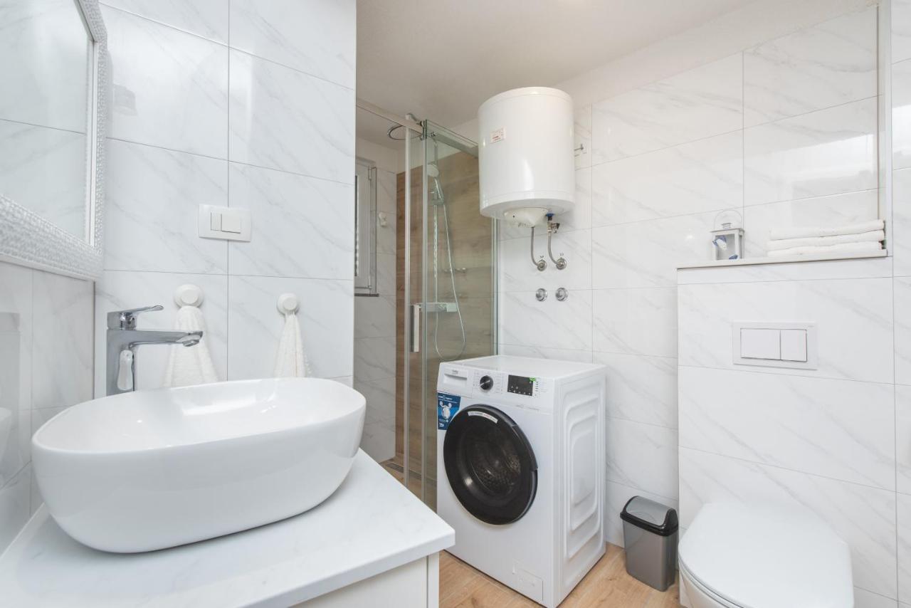 Apartmani Mara Kaštela Exterior foto