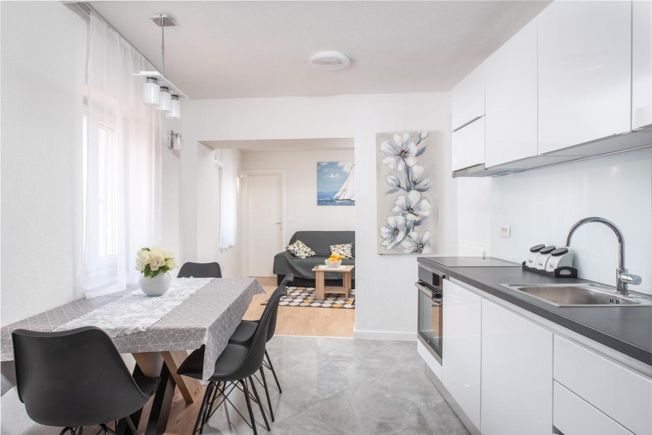 Apartmani Mara Kaštela Exterior foto